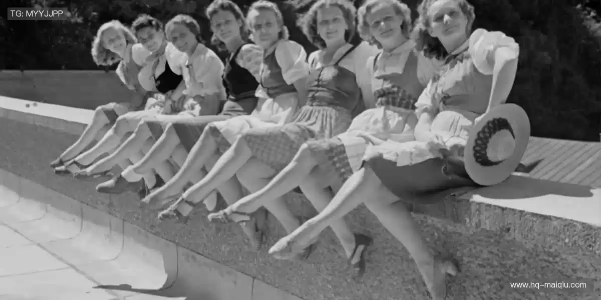 一键开启直播，弹幕互动，和全球球迷一起沸腾💬🌍